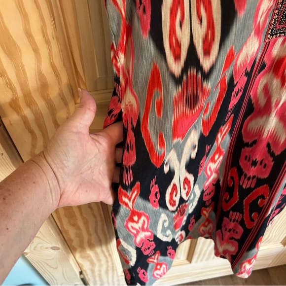 Bella Tu Ikat Print Hand Beaded Dress. Size Large. - Picture 9 of 11